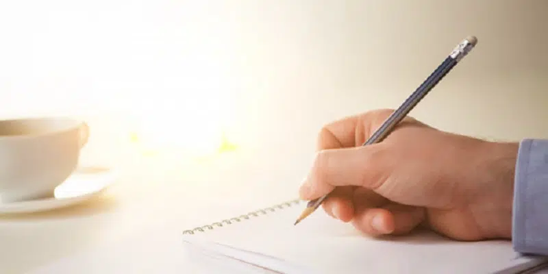 Comment bien rédiger un faire-part de décès